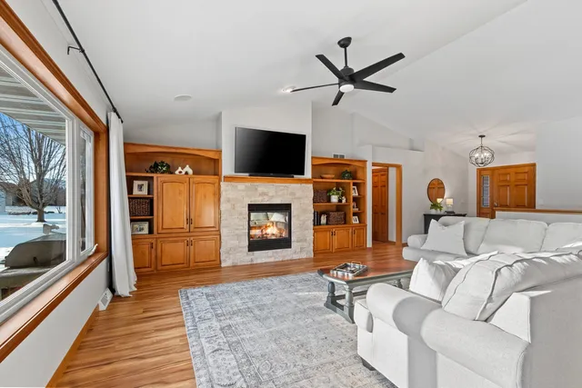 $464,900 | 2446 Reginald Hill, De Pere, WI 54115