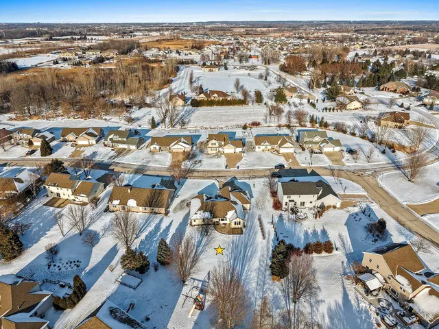 $464,900 | 2446 Reginald Hill, De Pere, WI 54115