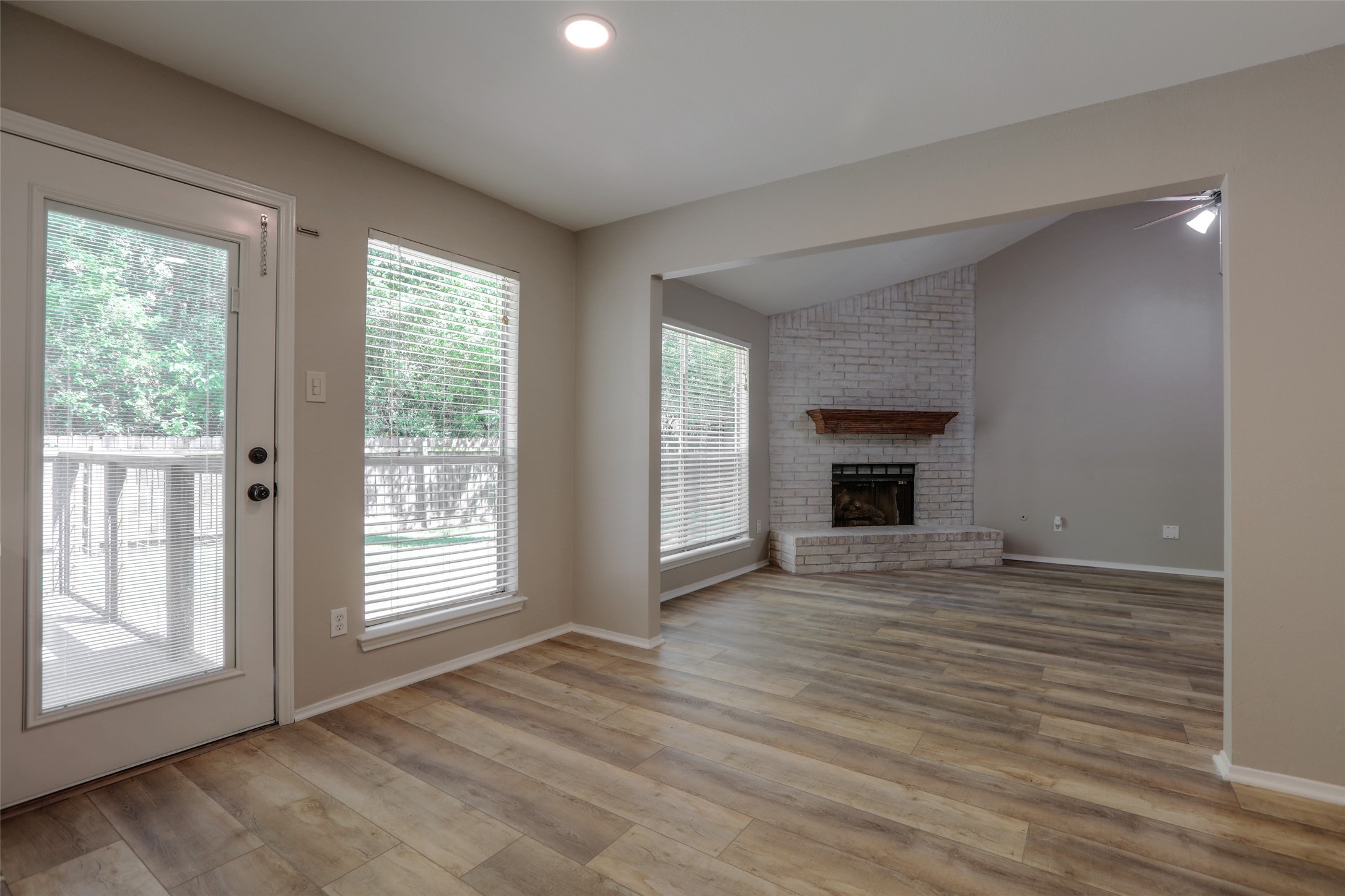 31 Maywind Court Spring, TX 77381 - Photo 13 of 24