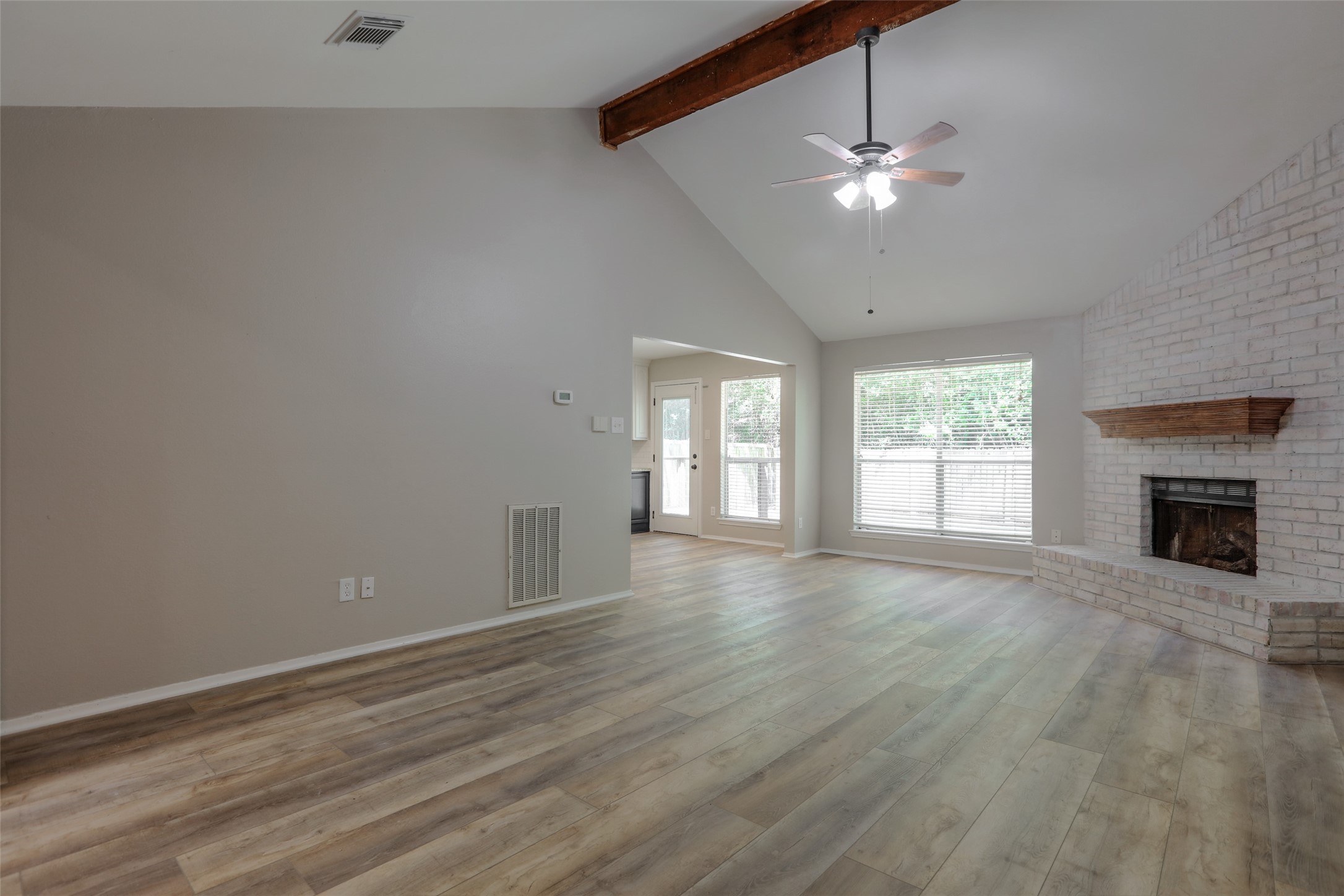 31 Maywind Court Spring, TX 77381 - Photo 5 of 24