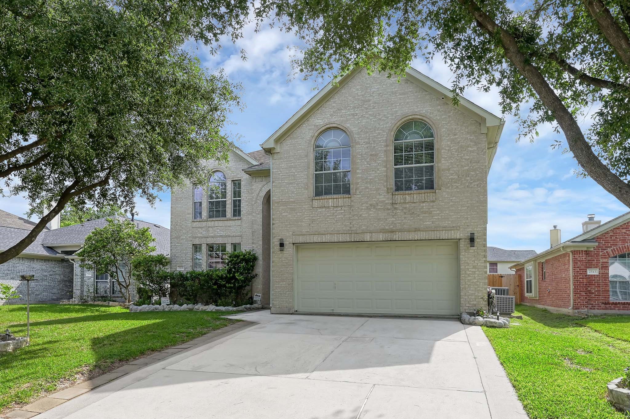 2539 Forge Creek Road Houston, TX 77067 - Photo 1 of 40 Welcome to 2539 Forge Creek Rd!