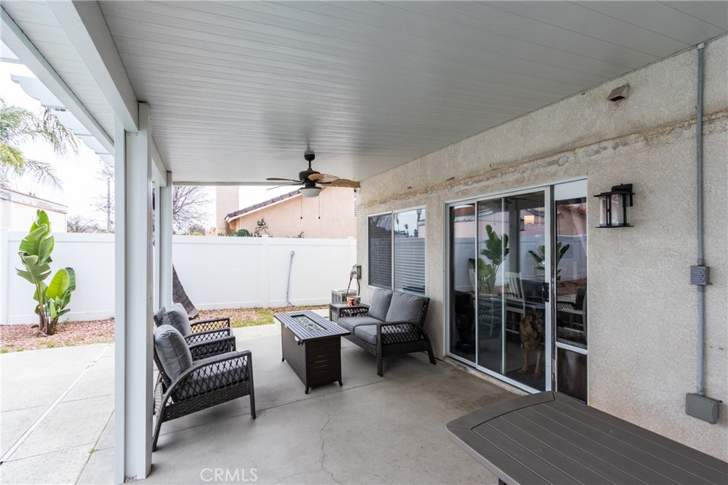 25588 Pelion Road Menifee, CA 92584 - Photo 41 of 43 a outdoor space with lots of tables and chairs