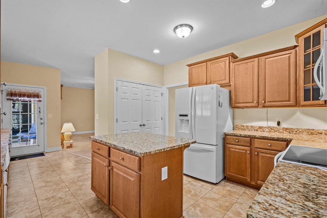 203 Ridge Springs Road Cleveland, SC 29635 - Photo 12 of 38 Kitchen with pantry