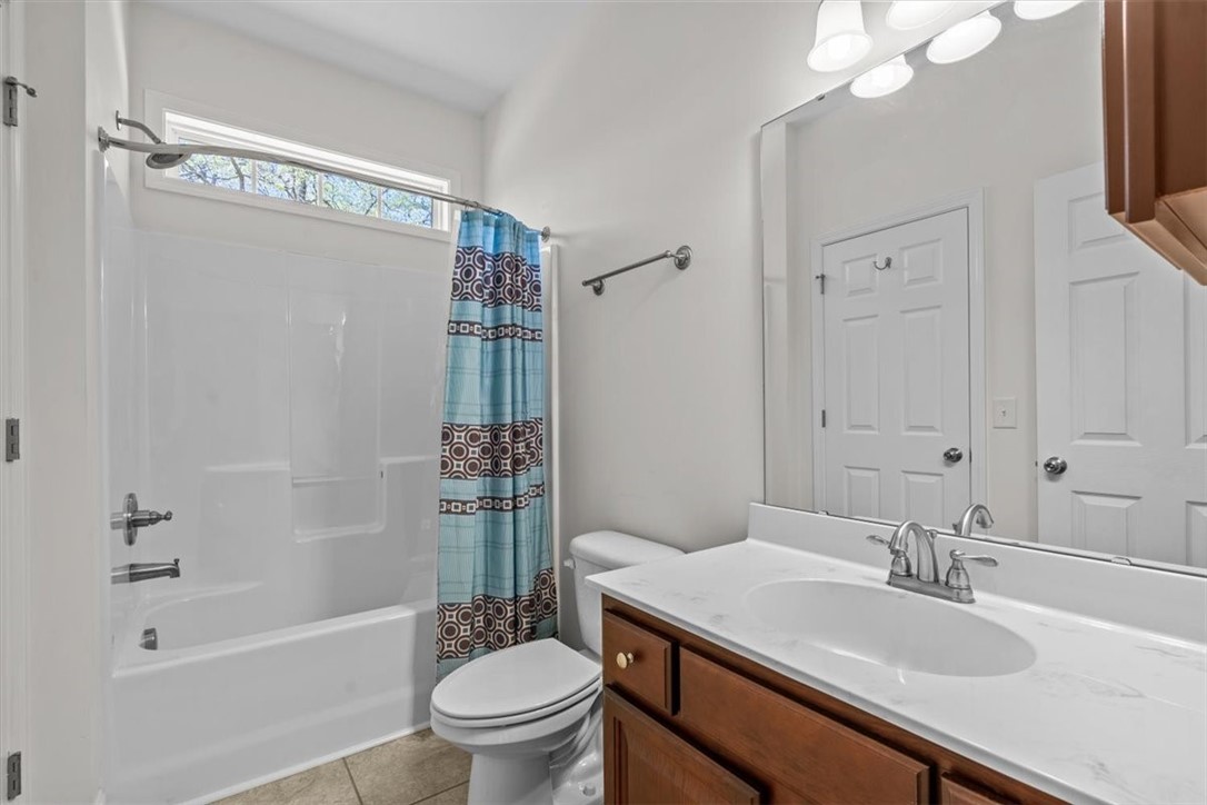 203 Ridge Springs Road Cleveland, SC 29635 - Photo 26 of 38 Second full bath