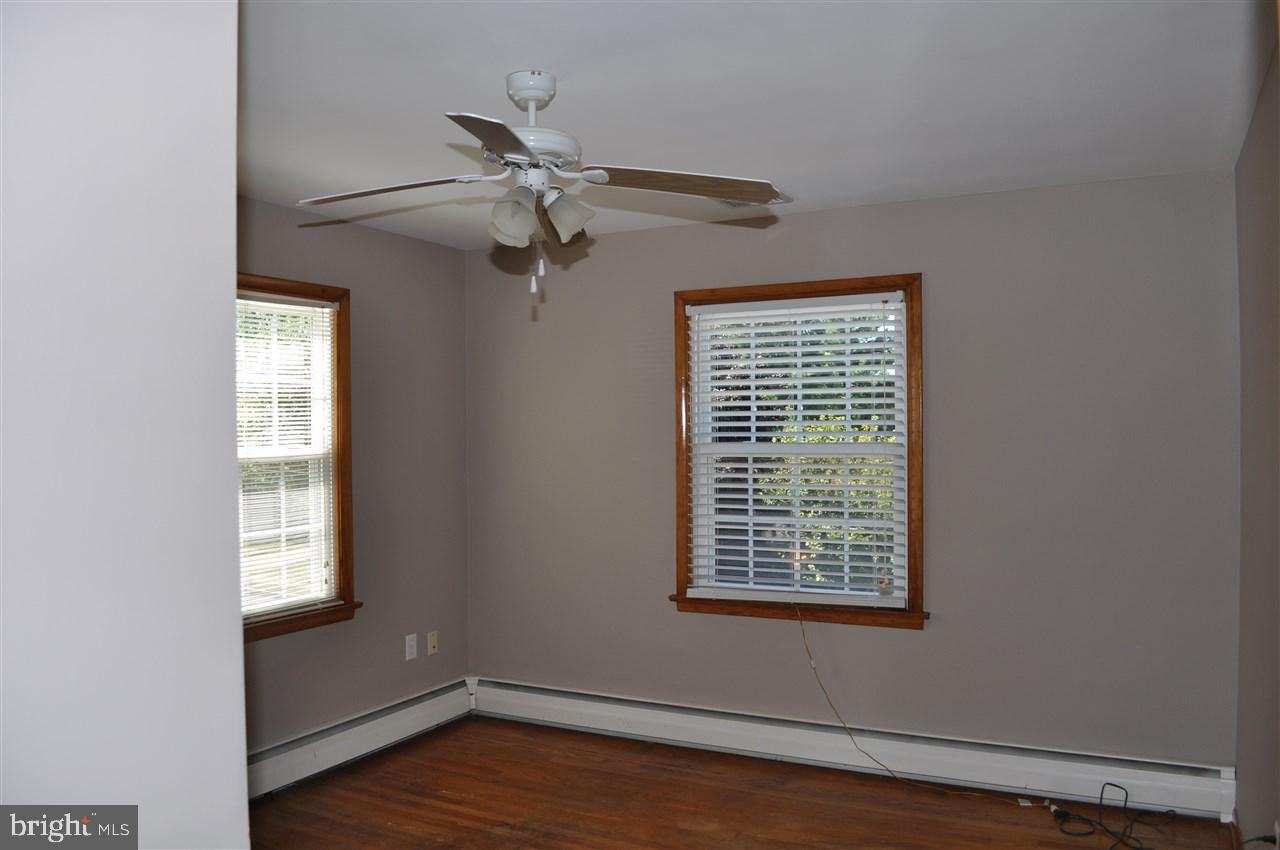2414 Warwick Road York, PA 17408 - Photo 19 of 36 Gallery Image 19