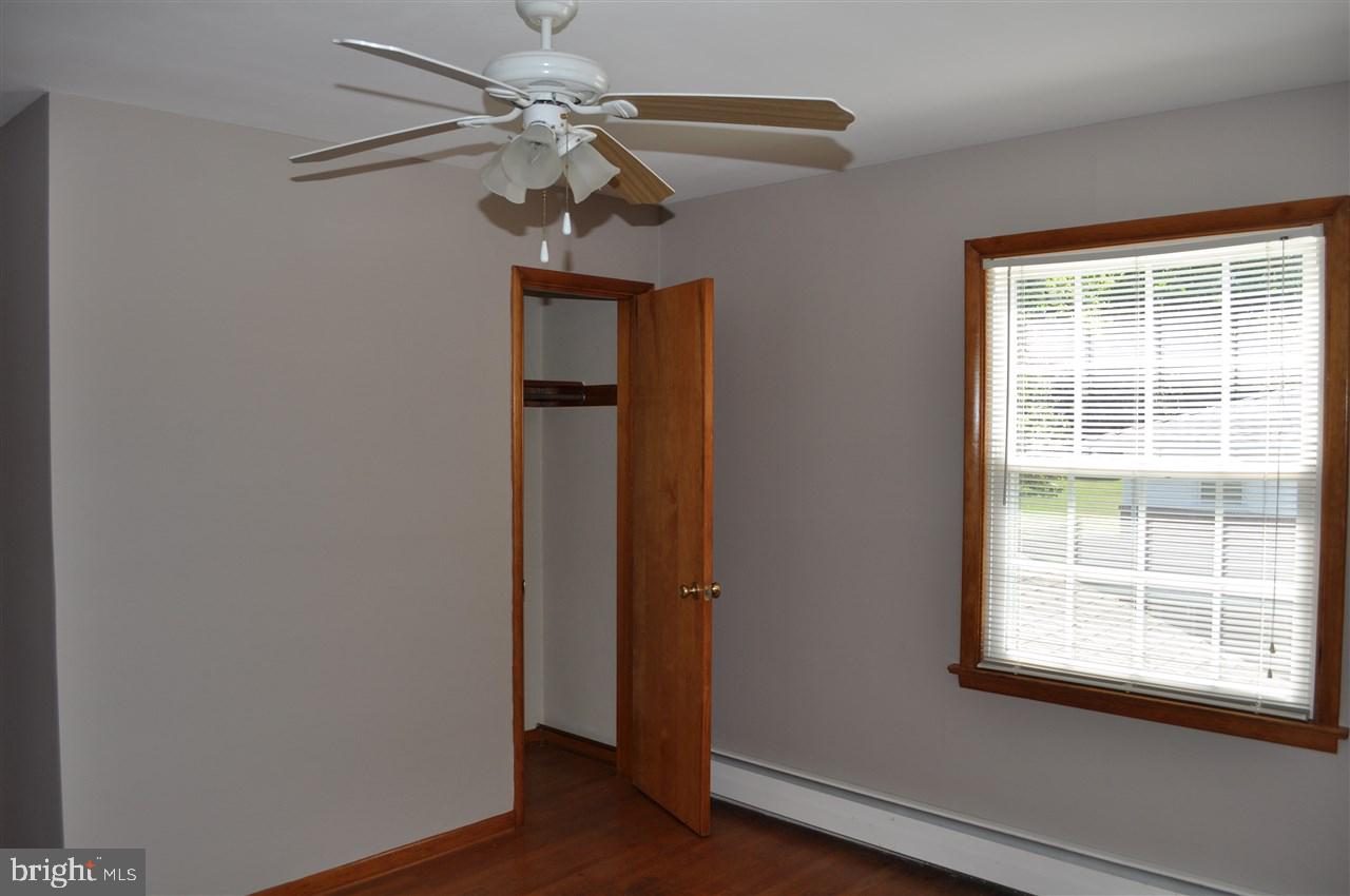 2414 Warwick Road York, PA 17408 - Photo 20 of 36 Gallery Image 20
