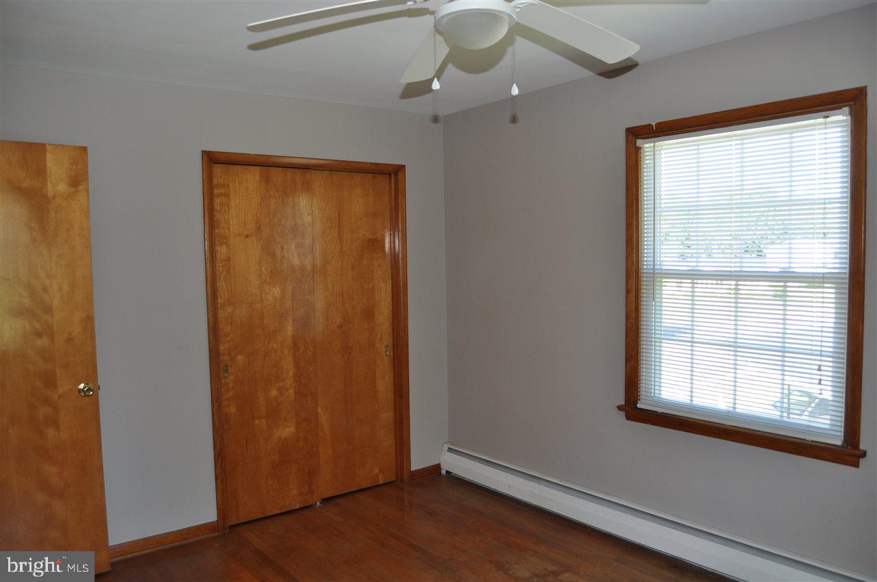 2414 Warwick Road York, PA 17408 - Photo 22 of 36 Gallery Image 22