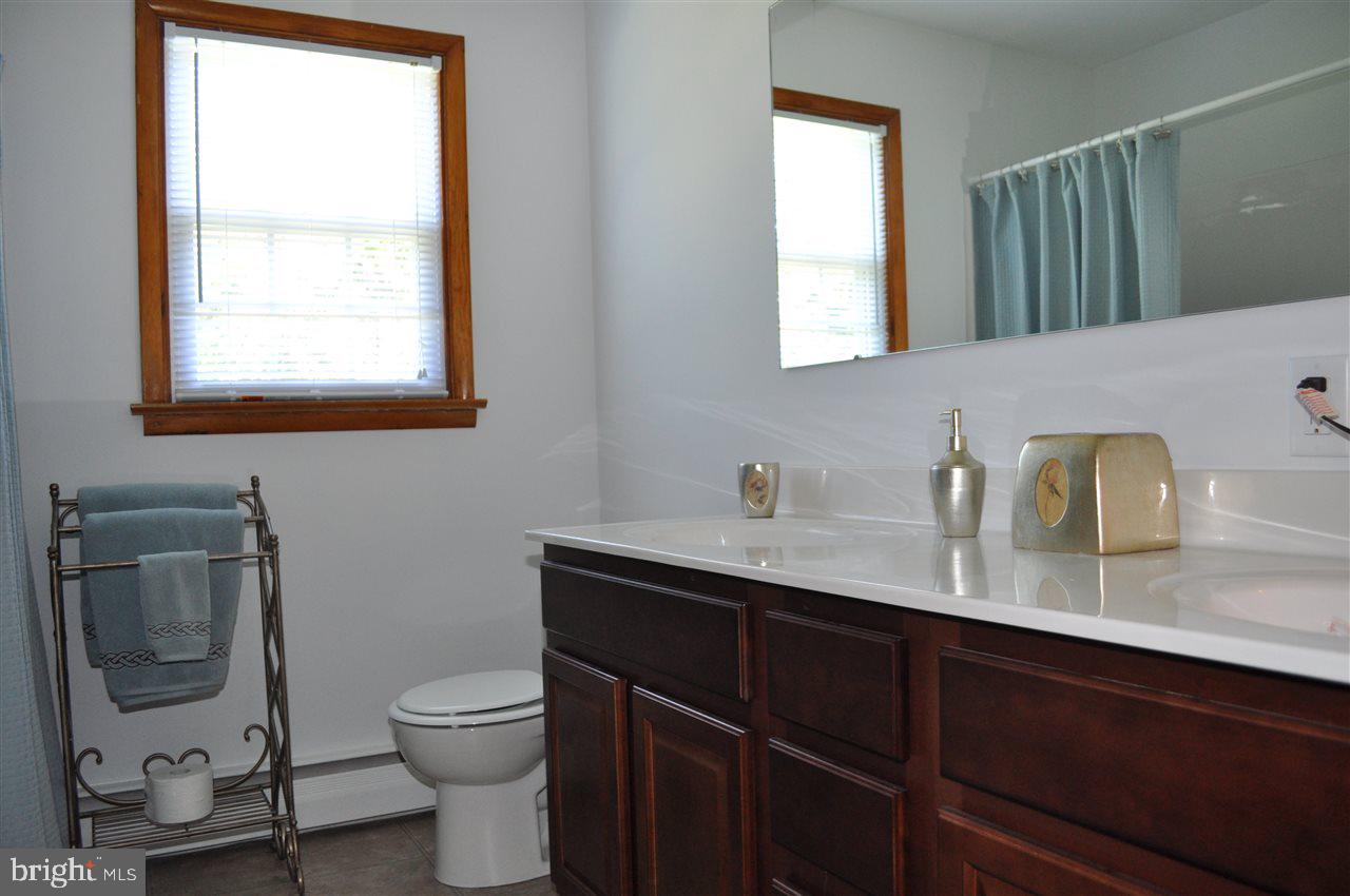 2414 Warwick Road York, PA 17408 - Photo 26 of 36 Gallery Image 26