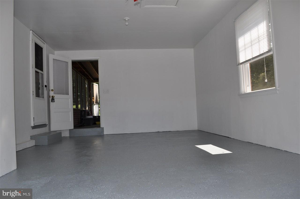 2414 Warwick Road York, PA 17408 - Photo 32 of 36 Gallery Image 32