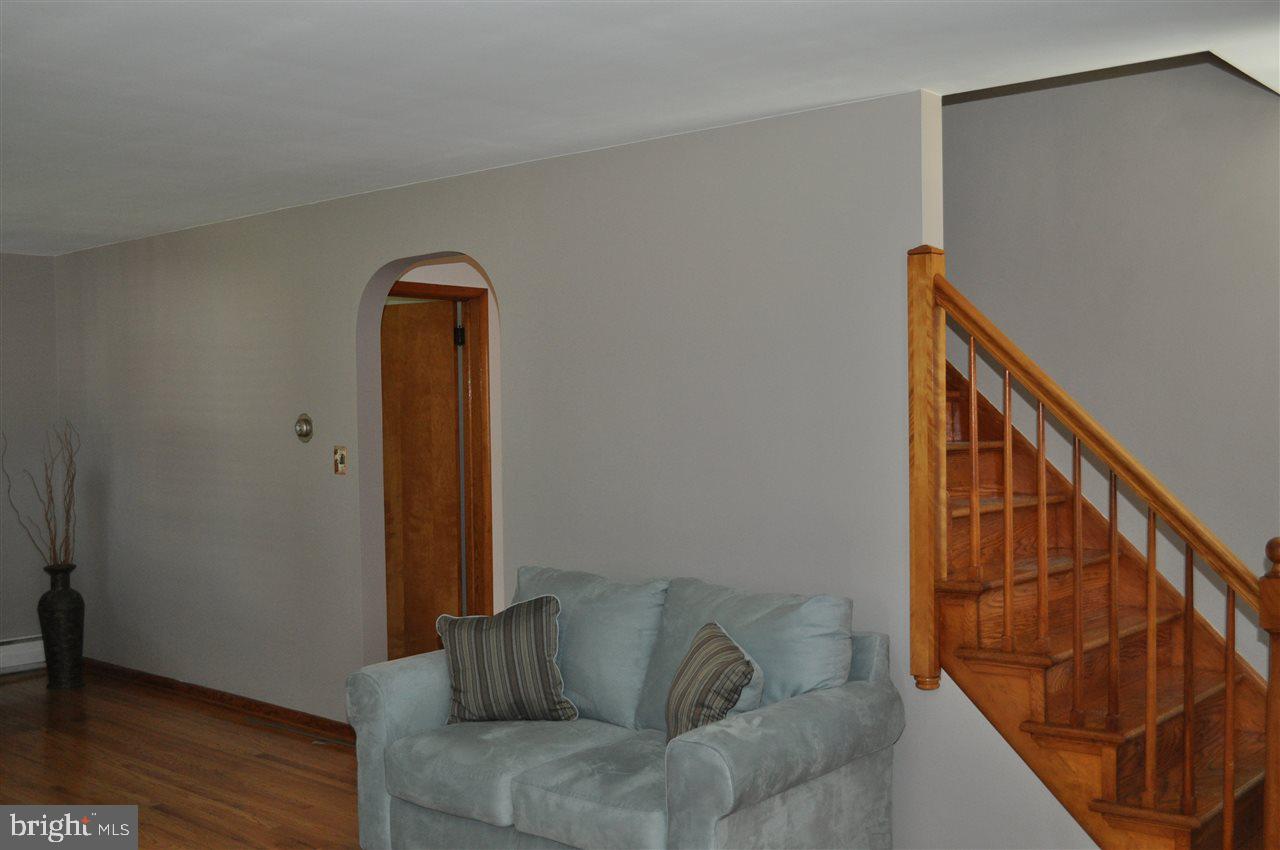 2414 Warwick Road York, PA 17408 - Photo 10 of 36 Gallery Image 10