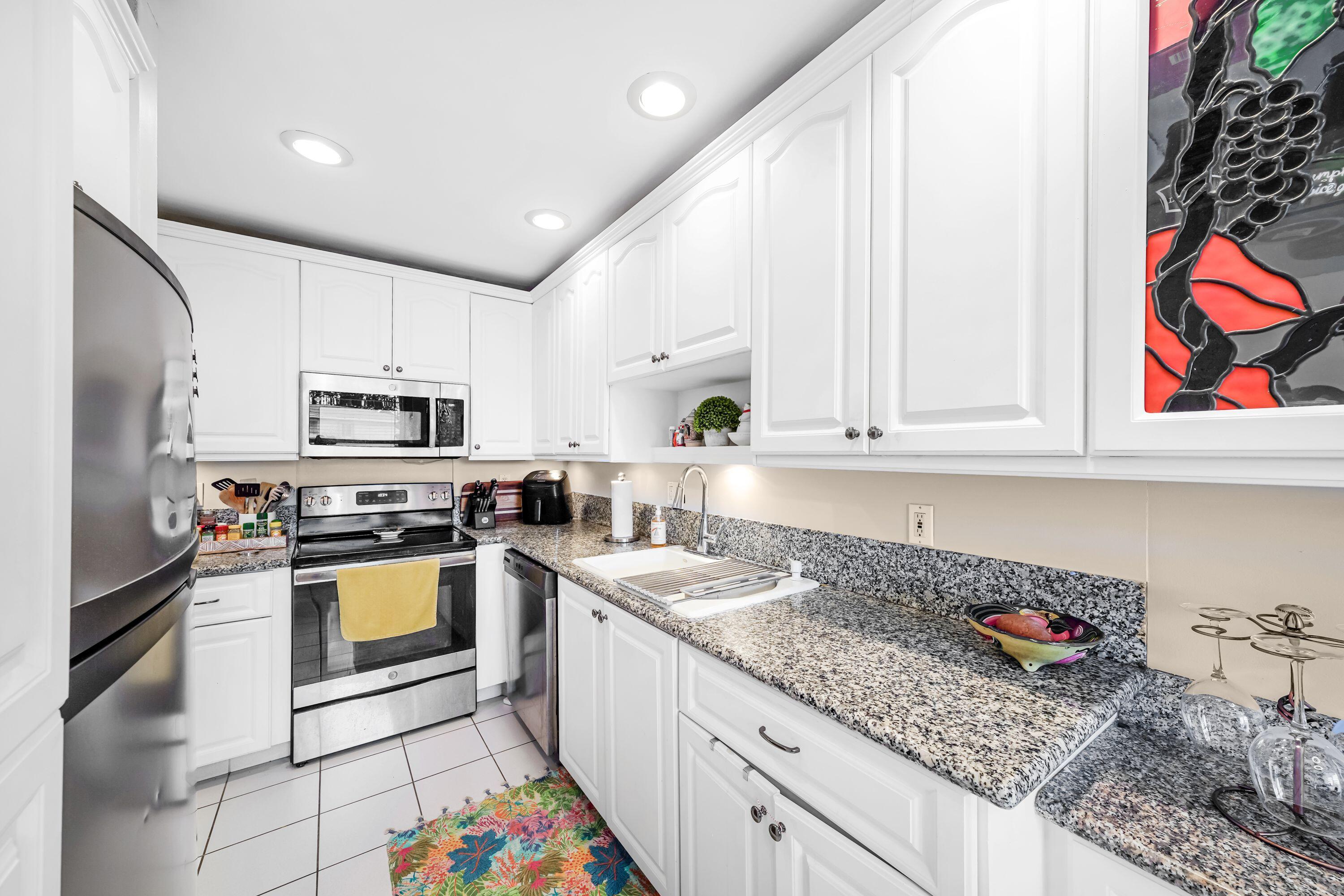 2835 Southwest 13th Street, Unit 201 Delray Beach, FL 33445 - Photo 8 of 45 ABC02339