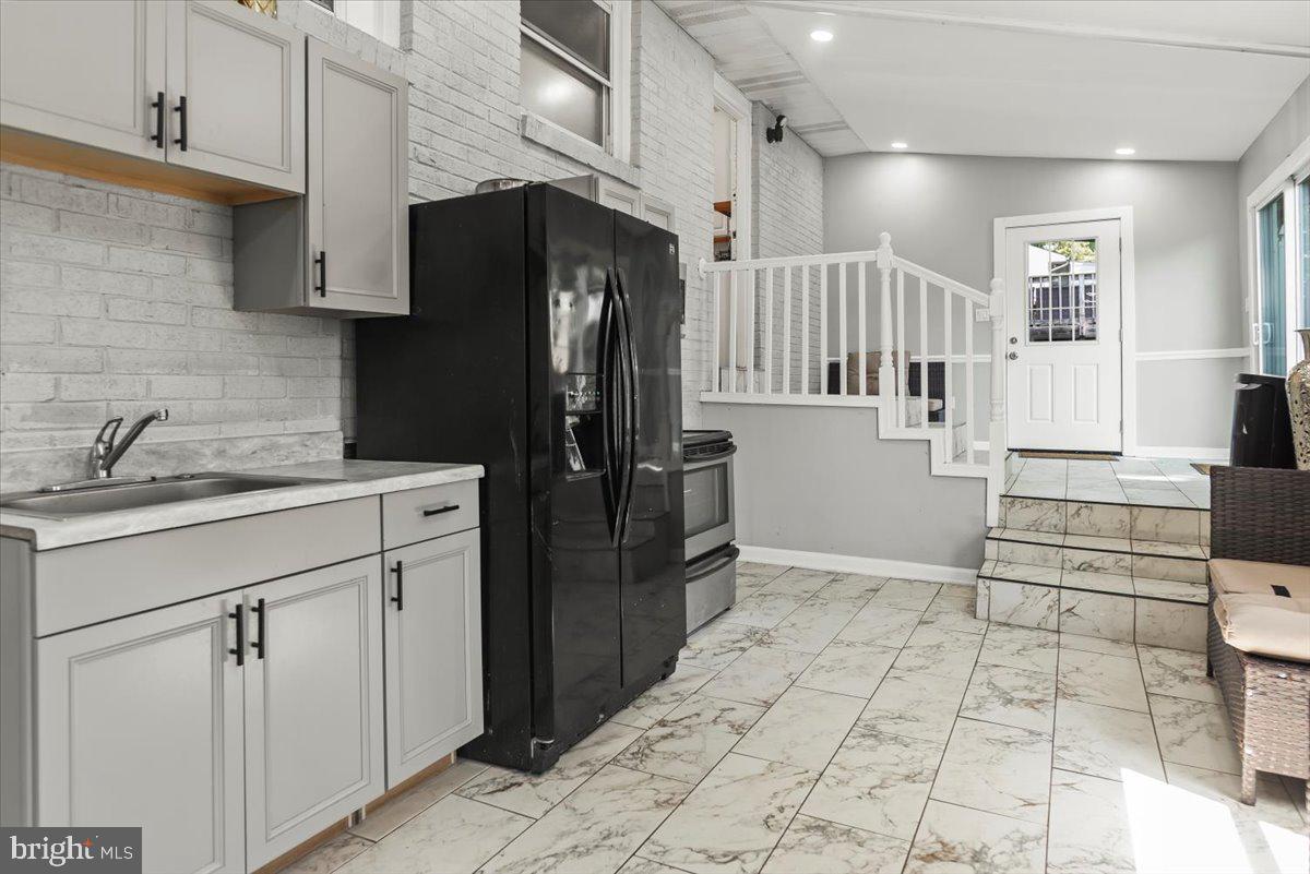117 Pepper Mill Drive Capitol Heights, MD 20743 - Photo 16 of 26 2nd Kitchen