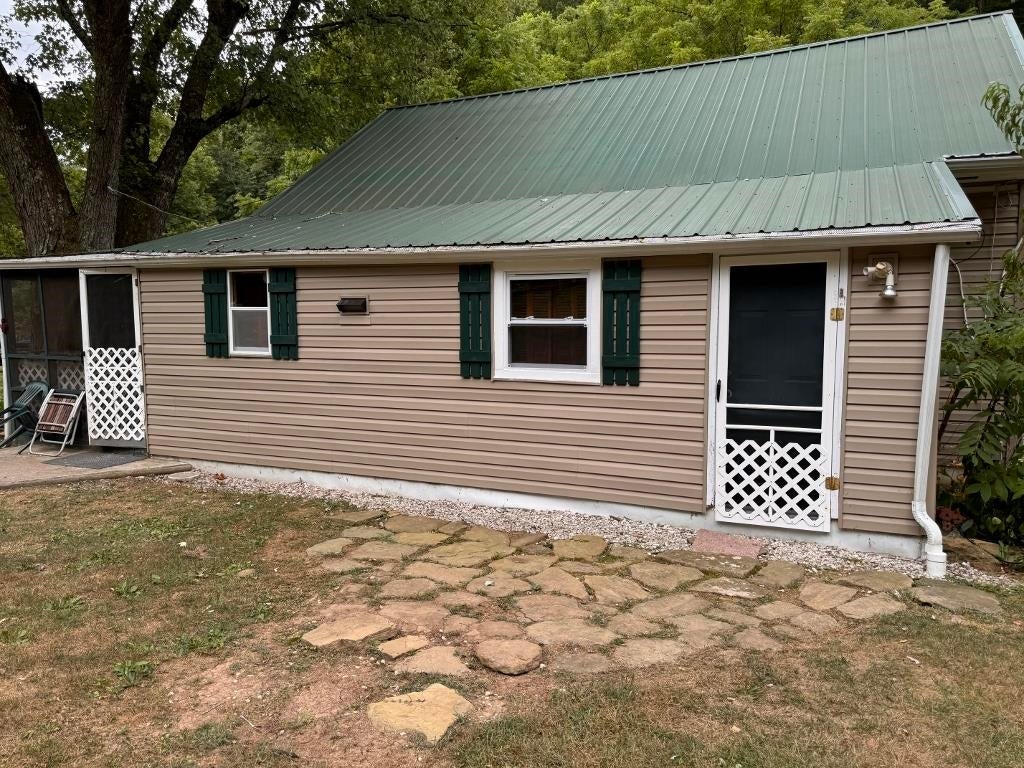 494 Hudson Branch Road Culloden, WV 25510 - Photo 1 of 20 Gallery Image 1