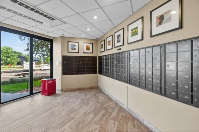 $114,900 | 6615 Lake Shore Drive South, Unit 302, Richfield, MN 55423