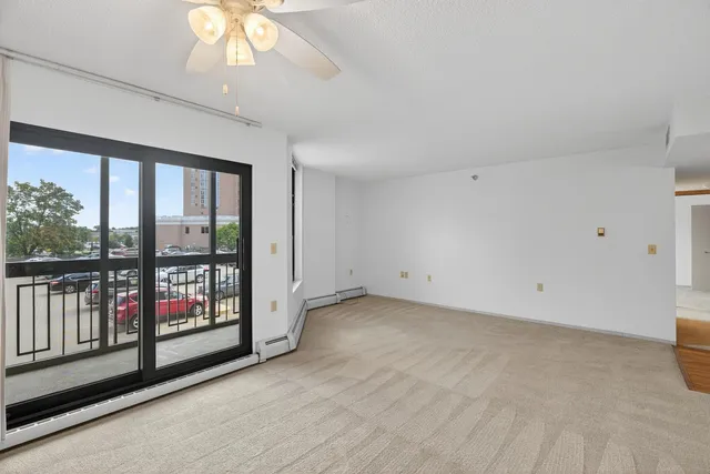 $114,900 | 6615 Lake Shore Drive South, Unit 302, Richfield, MN 55423