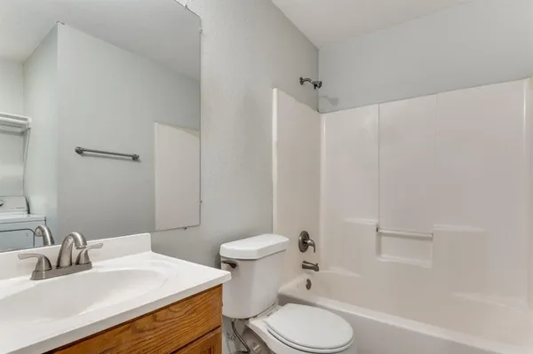 $1,600 | 1909 May Street, Unit 1909, Fort Worth, TX 76110