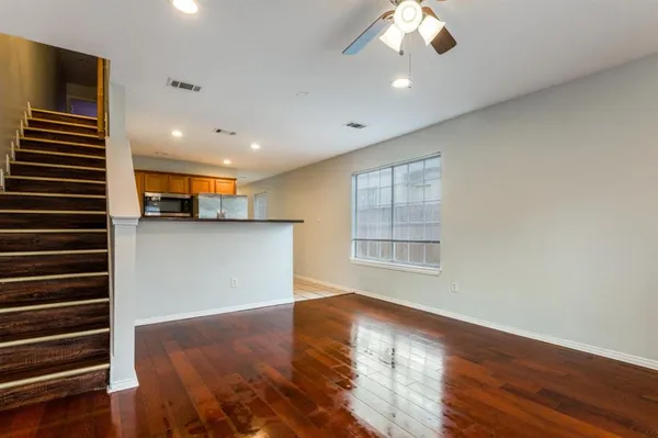 $1,600 | 1909 May Street, Unit 1909, Fort Worth, TX 76110