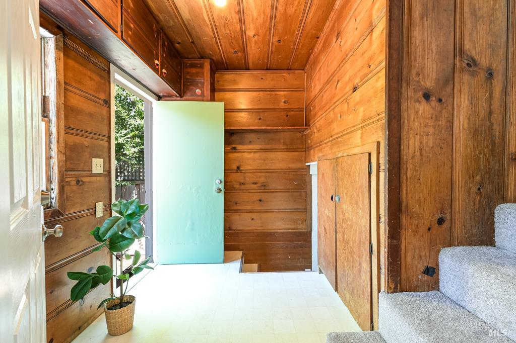 36 Meadow Avenue San Rafael, CA 94901 - Photo 13 of 17