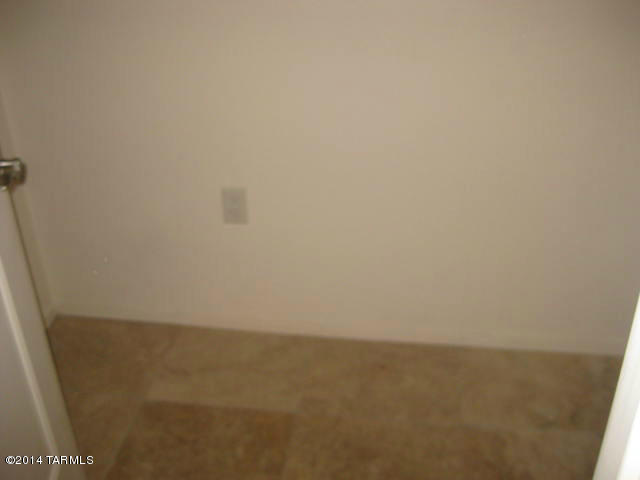 2010 East River Road, Unit 101 Tucson, AZ 85718 - Photo 5 of 6 Gallery Image 5