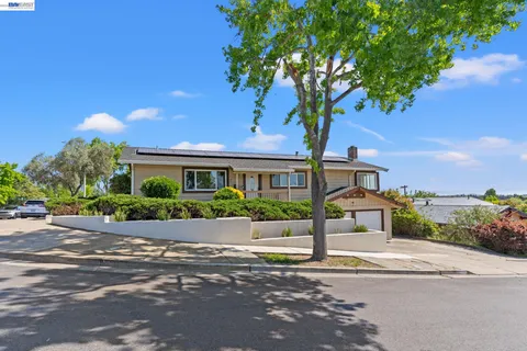 $1,138,888 | 667 Gleneagle Avenue, Hayward, CA 94544