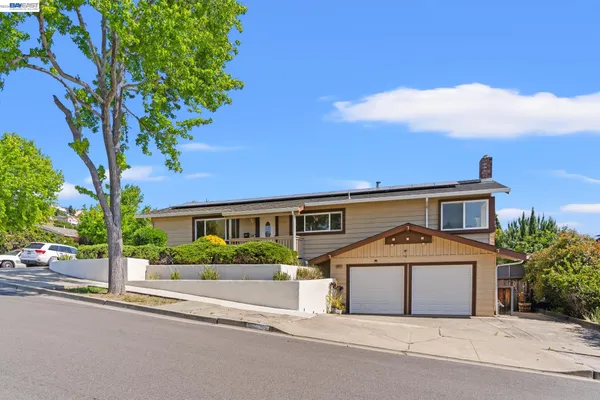 $1,138,888 | 667 Gleneagle Avenue, Hayward, CA 94544