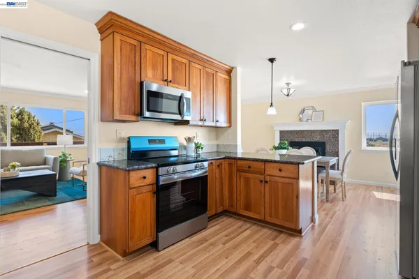 $1,138,888 | 667 Gleneagle Avenue, Hayward, CA 94544