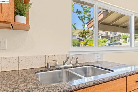 $1,138,888 | 667 Gleneagle Avenue, Hayward, CA 94544