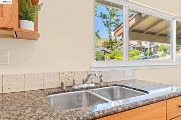 $1,138,888 | 667 Gleneagle Avenue, Hayward, CA 94544