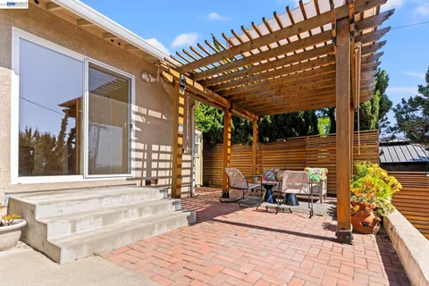 $1,138,888 | 667 Gleneagle Avenue, Hayward, CA 94544