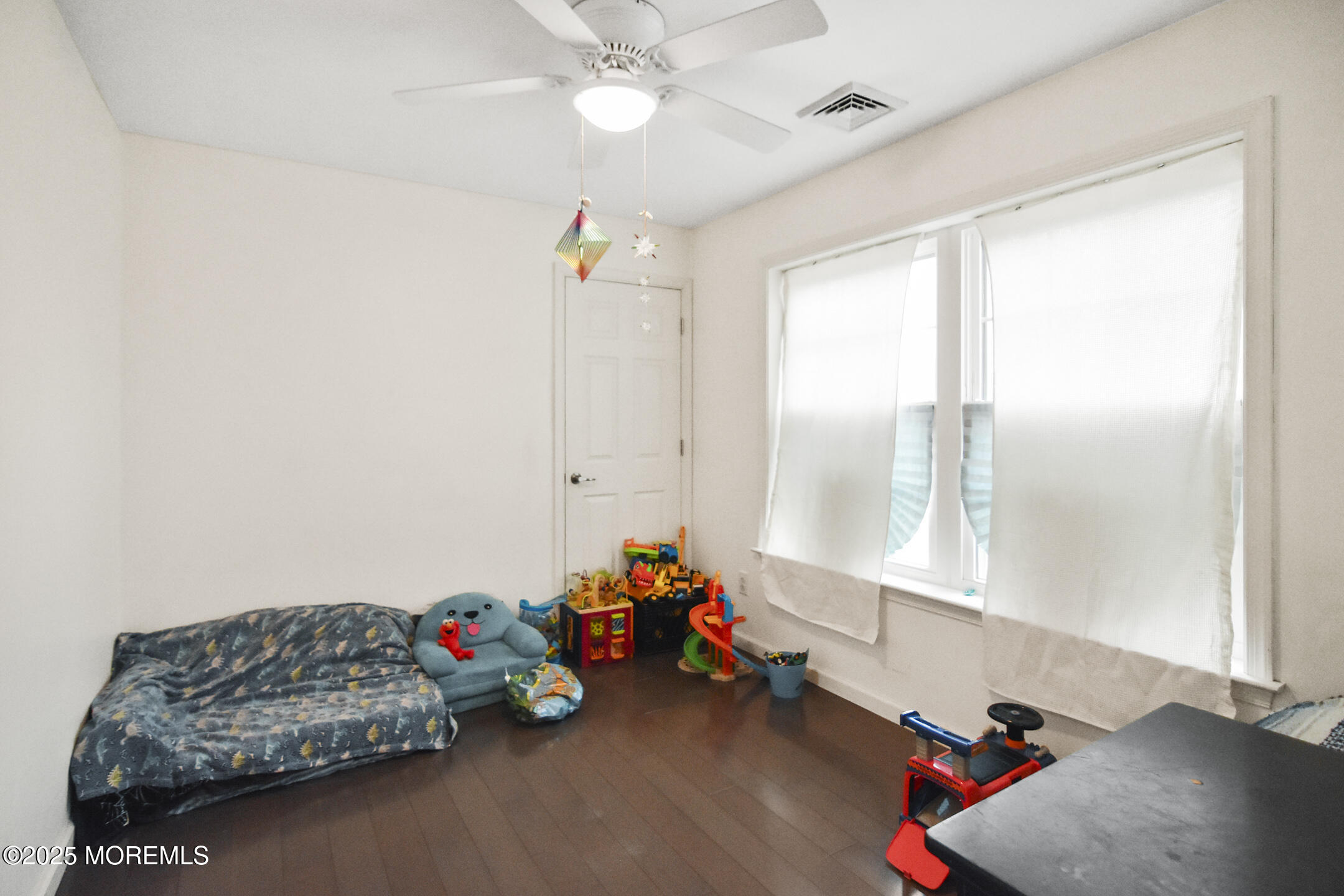 636 Main Street Belford, NJ 07718 - Photo 15 of 39 DSC_0008