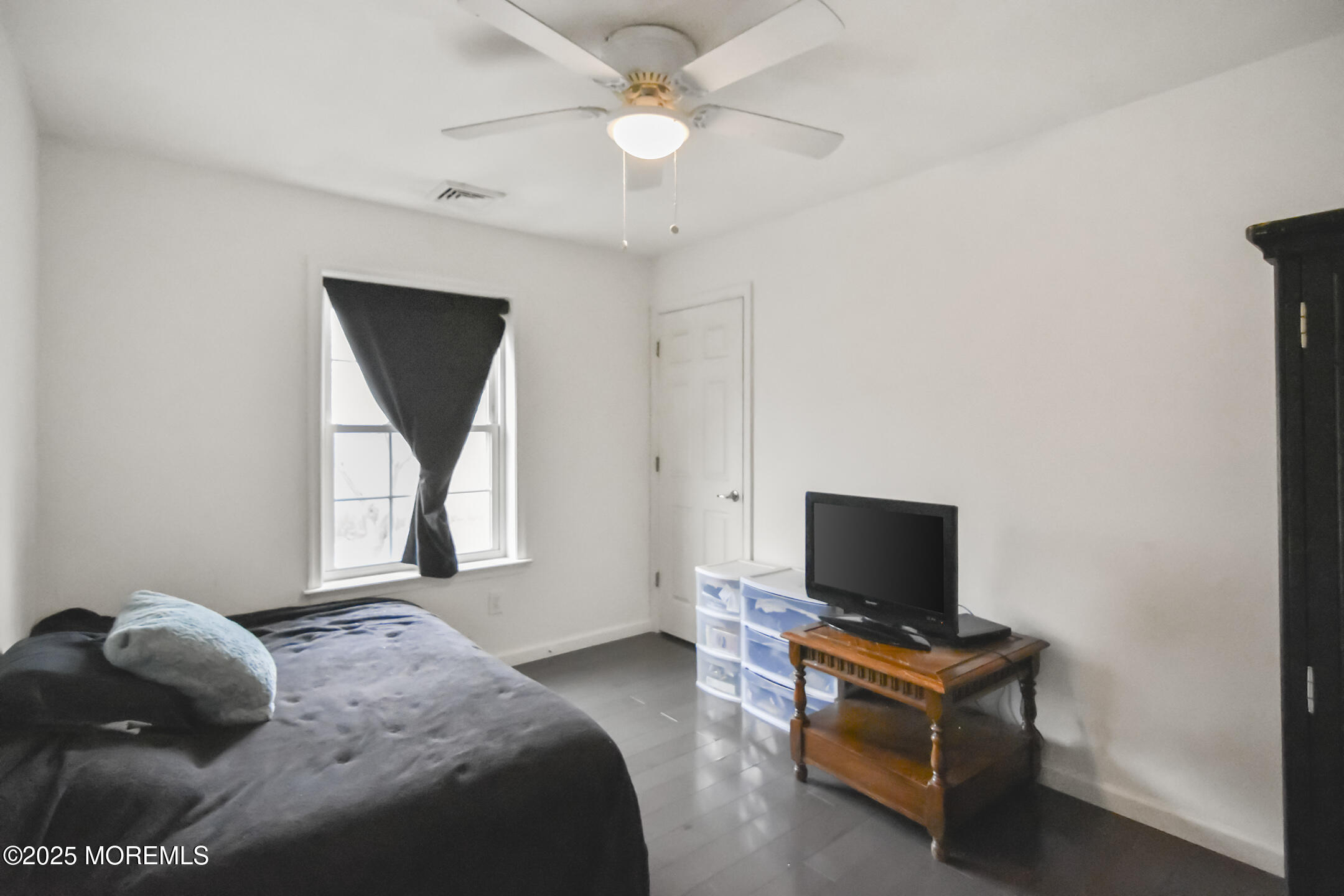 636 Main Street Belford, NJ 07718 - Photo 21 of 39 DSC_0047