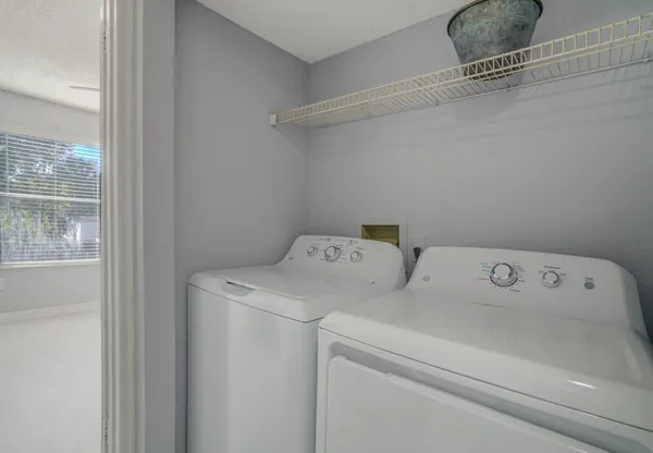 $2,100 | 1401 Village Boulevard, Unit 1027, West Palm Beach, FL 33409