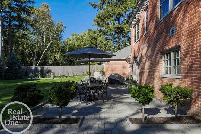 15 Provencal Road Grosse Pointe Farms, MI 48236 - Photo 46 of 50