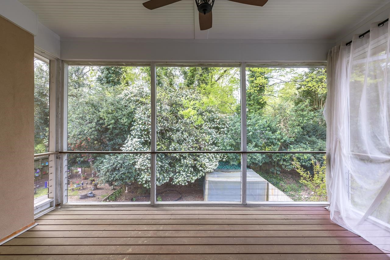 2223 Creston Road Raleigh, NC 27608 - Photo 28 of 43 Photo 28