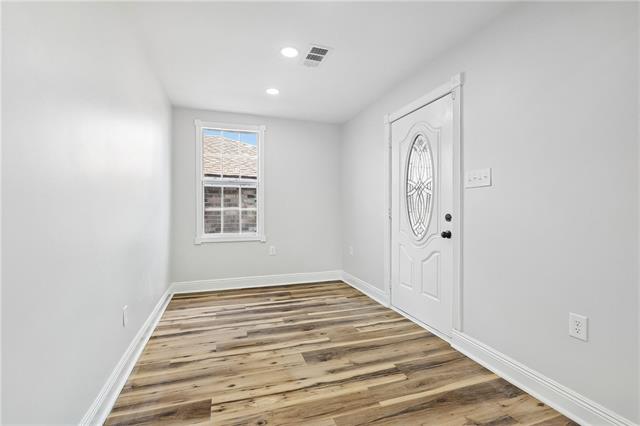 1023 Starrett Road Metairie, LA 70003 - Photo 3 of 17