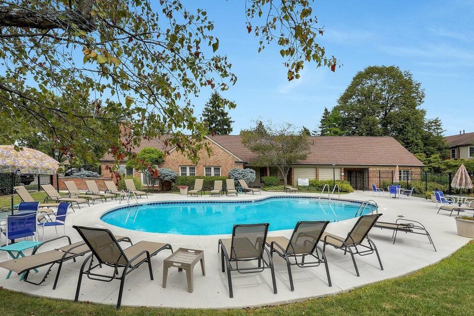 5179 Rittenhouse Square North, Unit 2379 Columbus, OH 43220 - Photo 14 of 32 Rittenhouse Square Condo complex's in-ground Swimming Pool.