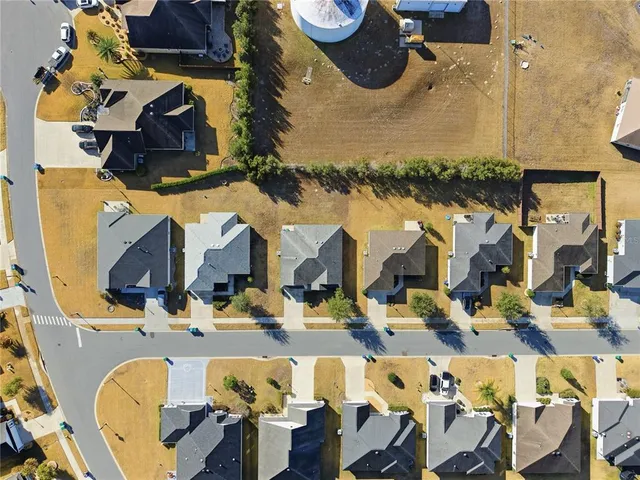 a picture of a table and chairs in the patio