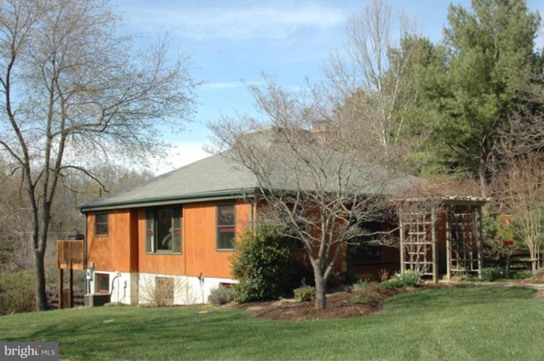 559 View Town Road Amissville, VA 20106 - Photo 1 of 28 Exterior (Main)