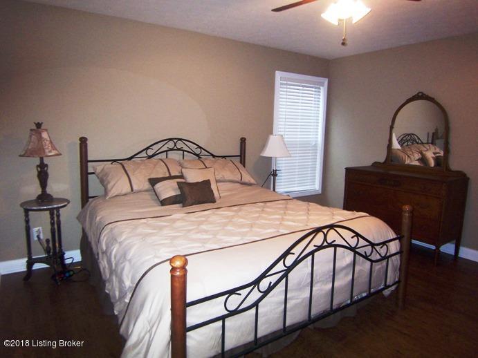 192 Jackson Hollow Road Shepherdsville, KY 40165 - Photo 10 of 38 Master Bedroom