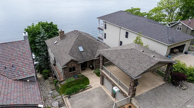 $1,299,900 | 900 Ln 105 Lake James, Angola, IN 46703