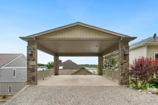 $1,299,900 | 900 Ln 105 Lake James, Angola, IN 46703