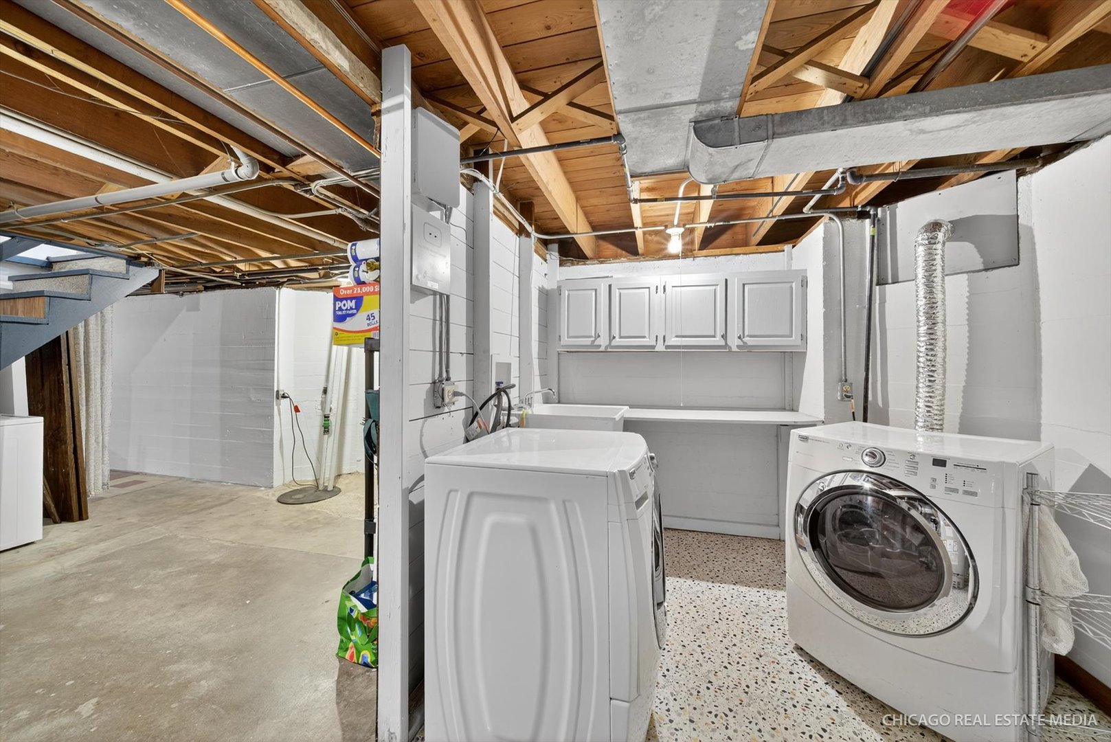 844 Bode Road Elgin, IL 60120 - Photo 20 of 34 a utility room with dryer and washer