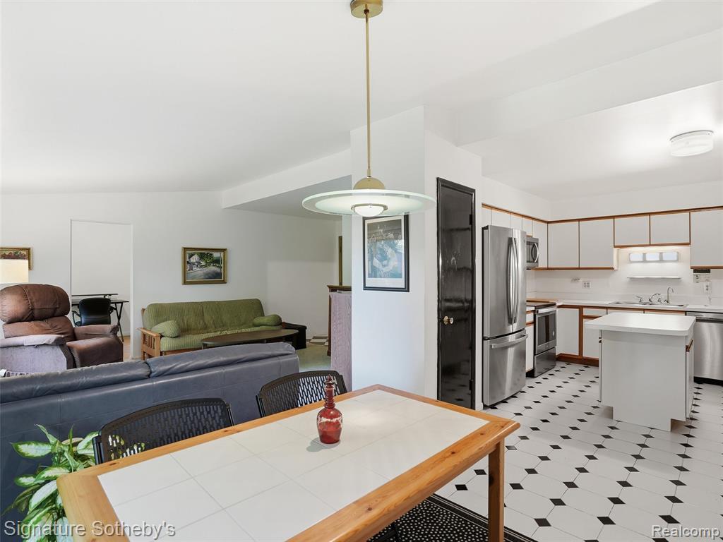 1245 Derby Road, Unit 7 Birmingham, MI 48009 - Photo 10 of 25