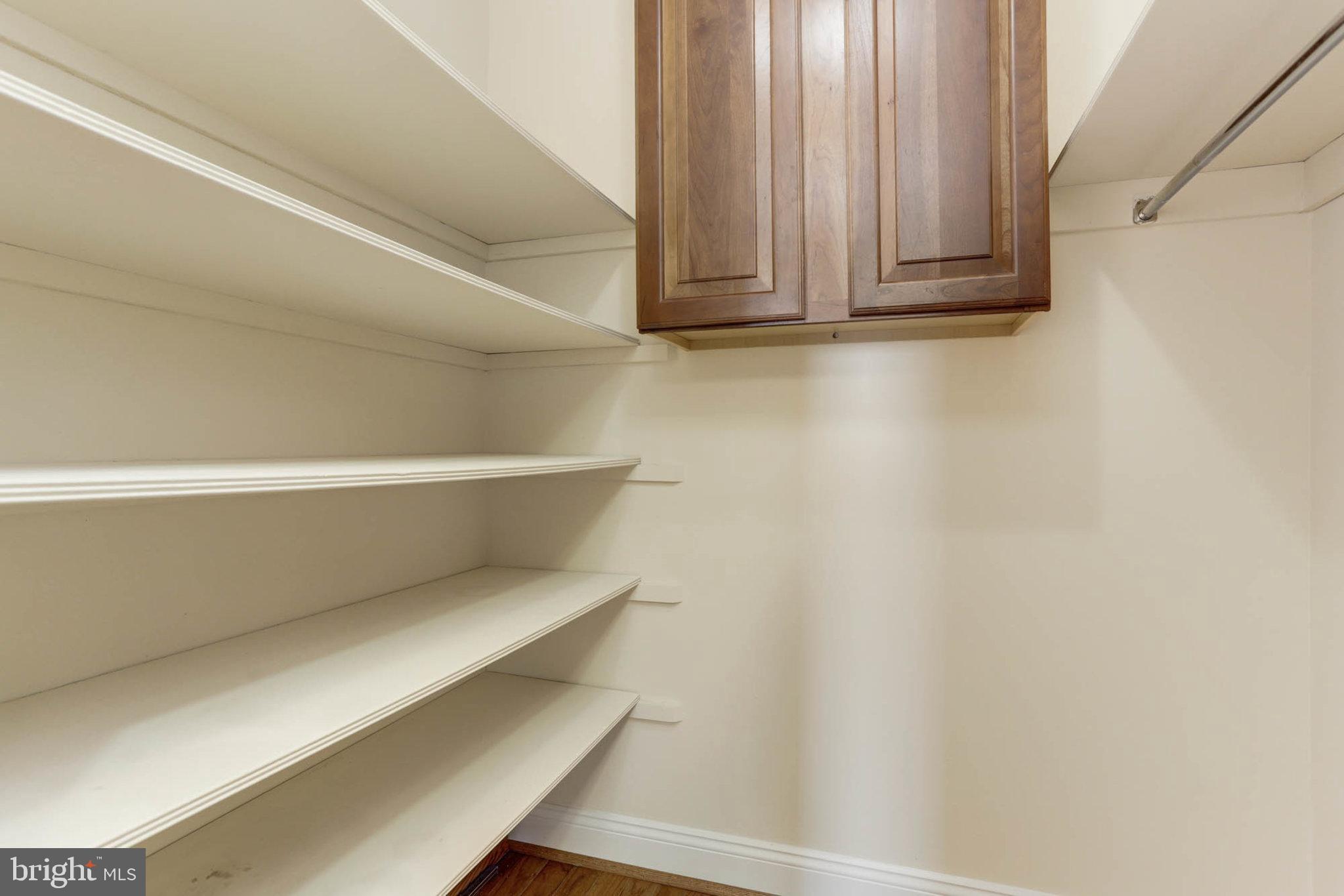 9701 Fields Road, Unit 1407 Gaithersburg, MD 20878 - Photo 15 of 23