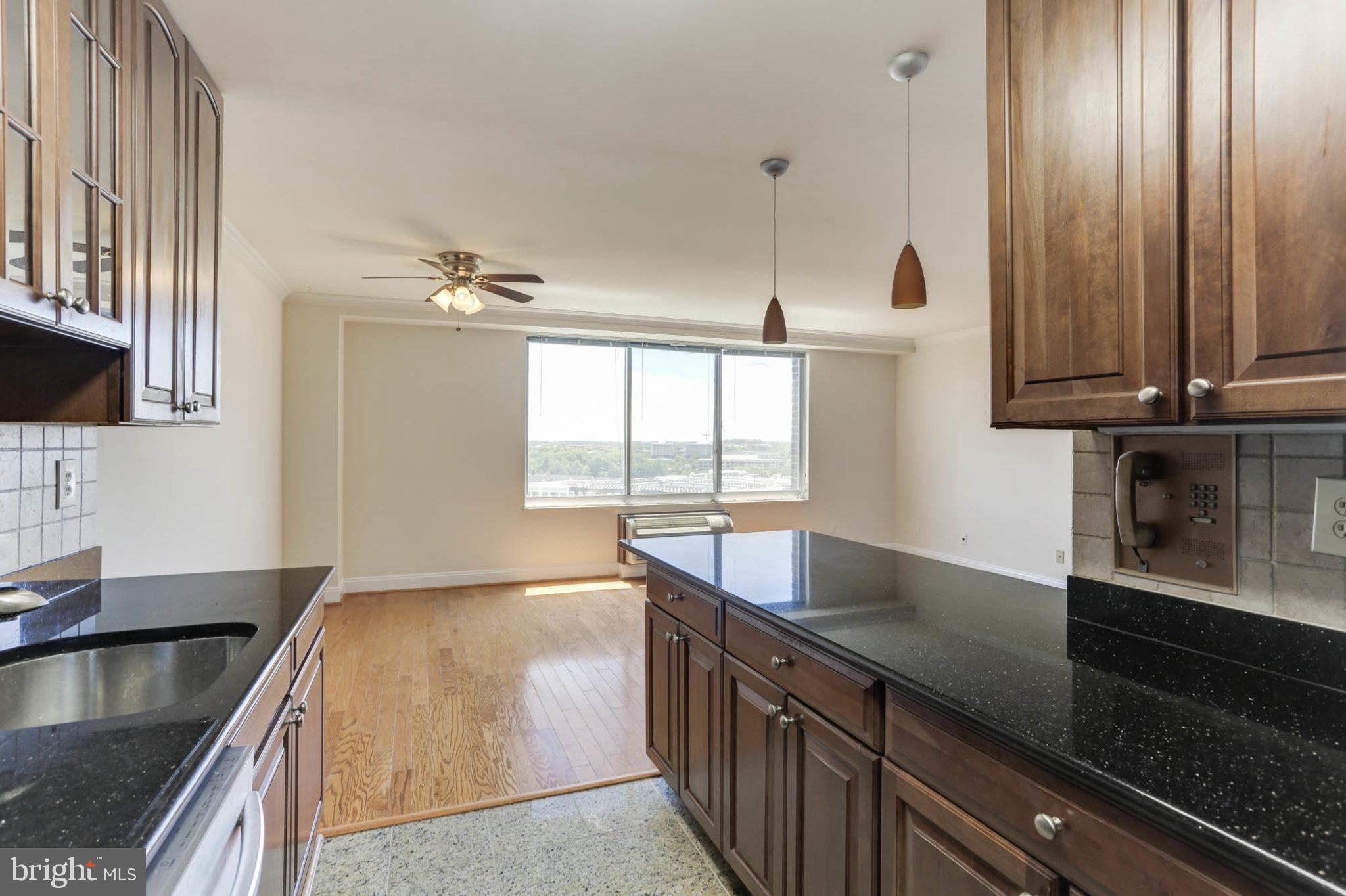 9701 Fields Road, Unit 1407 Gaithersburg, MD 20878 - Photo 5 of 23