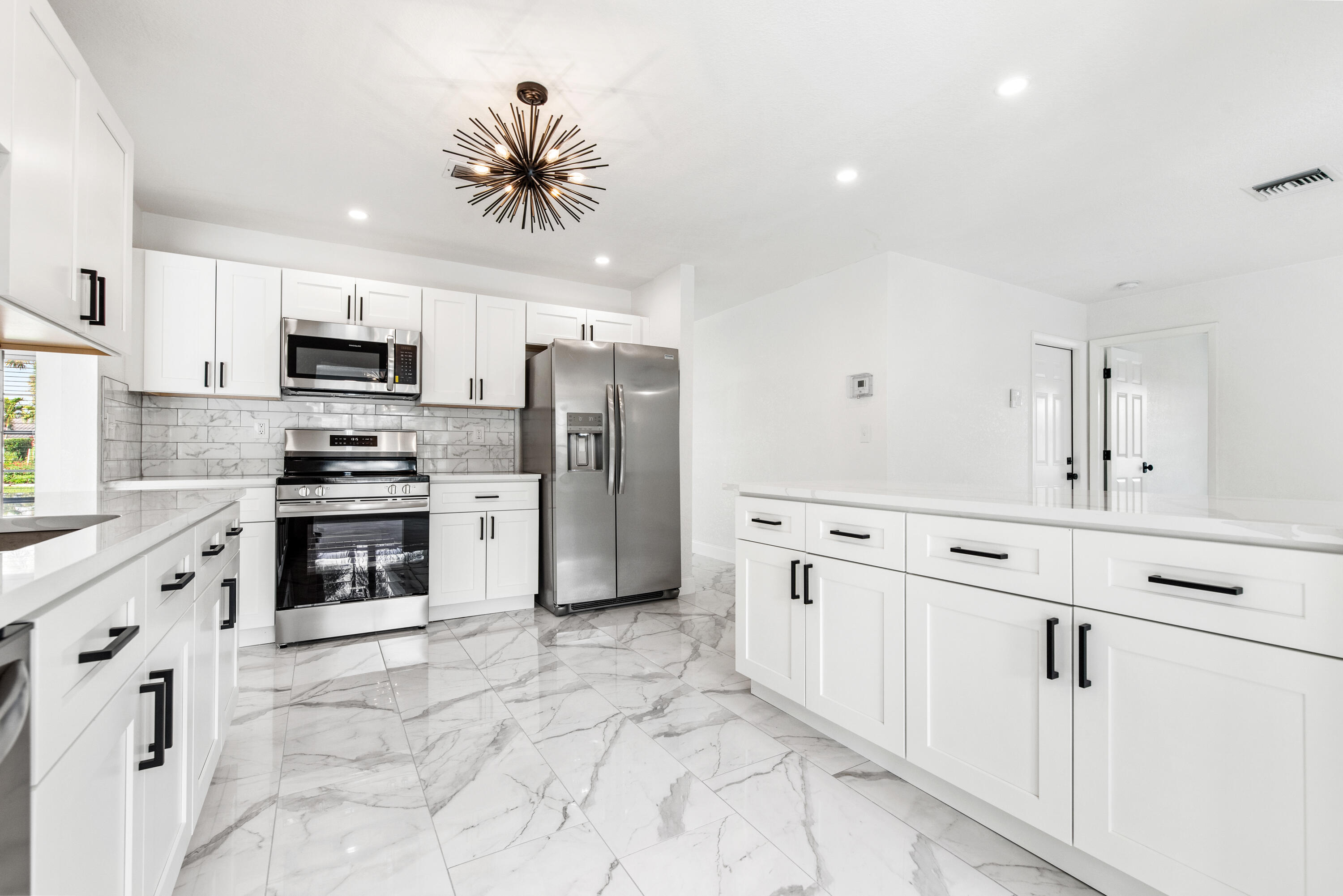 1492 Southwest 13th Drive Boca Raton, FL 33486 - Photo 19 of 54 1492SW13thDriveBocaRaton-35