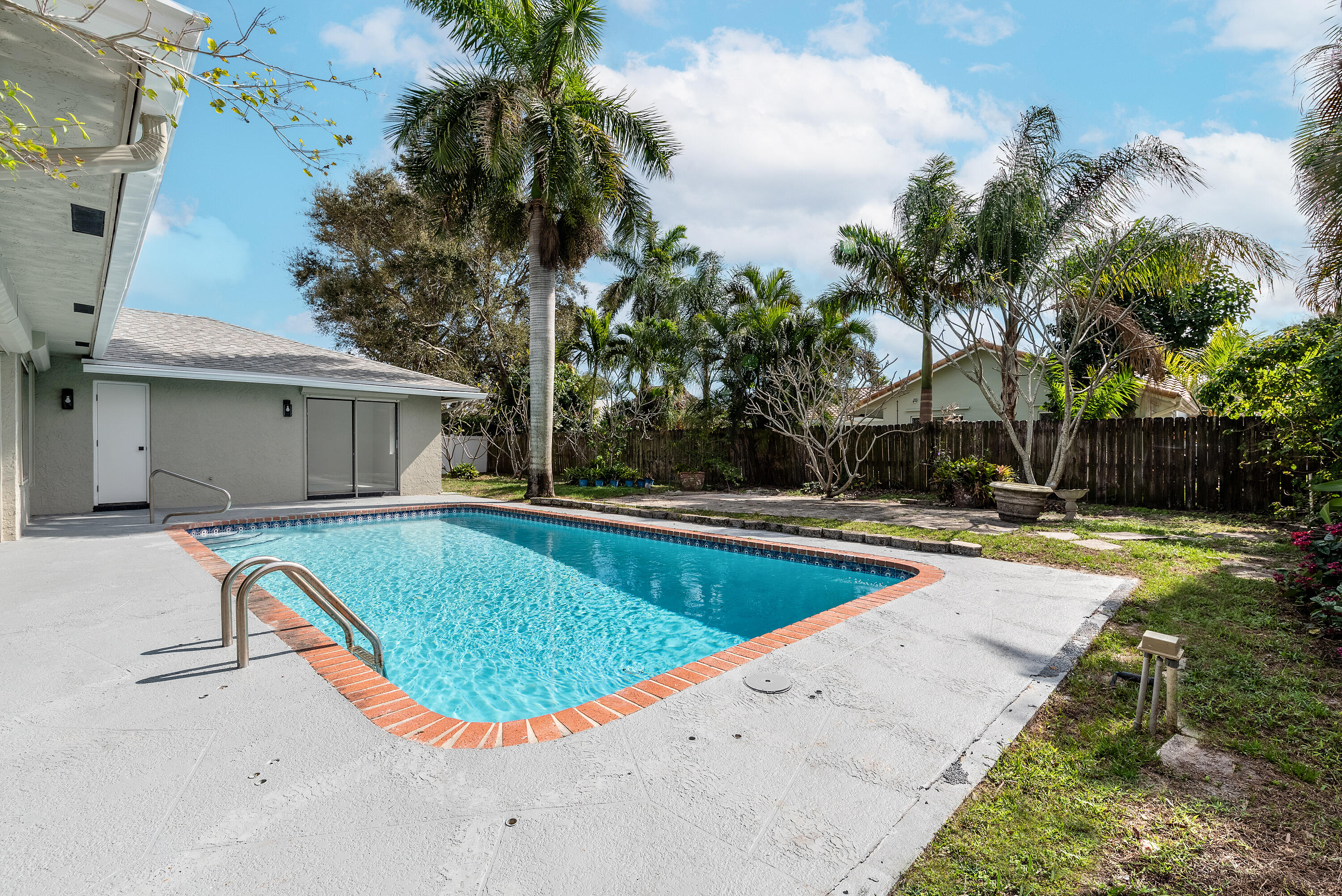 1492 Southwest 13th Drive Boca Raton, FL 33486 - Photo 38 of 54 1492SW13thDriveBocaRaton-59