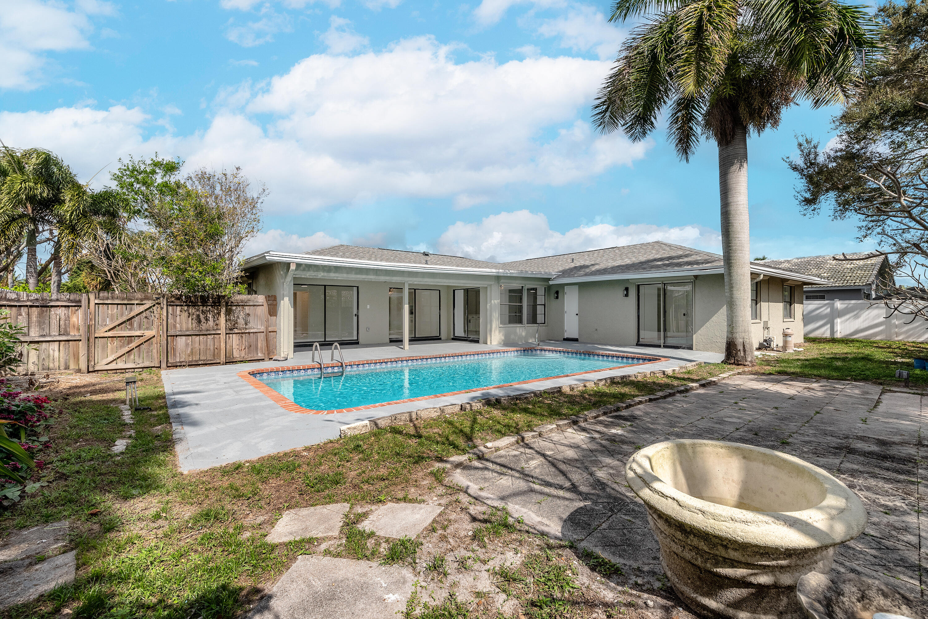 1492 Southwest 13th Drive Boca Raton, FL 33486 - Photo 39 of 54 1492SW13thDriveBocaRaton-61