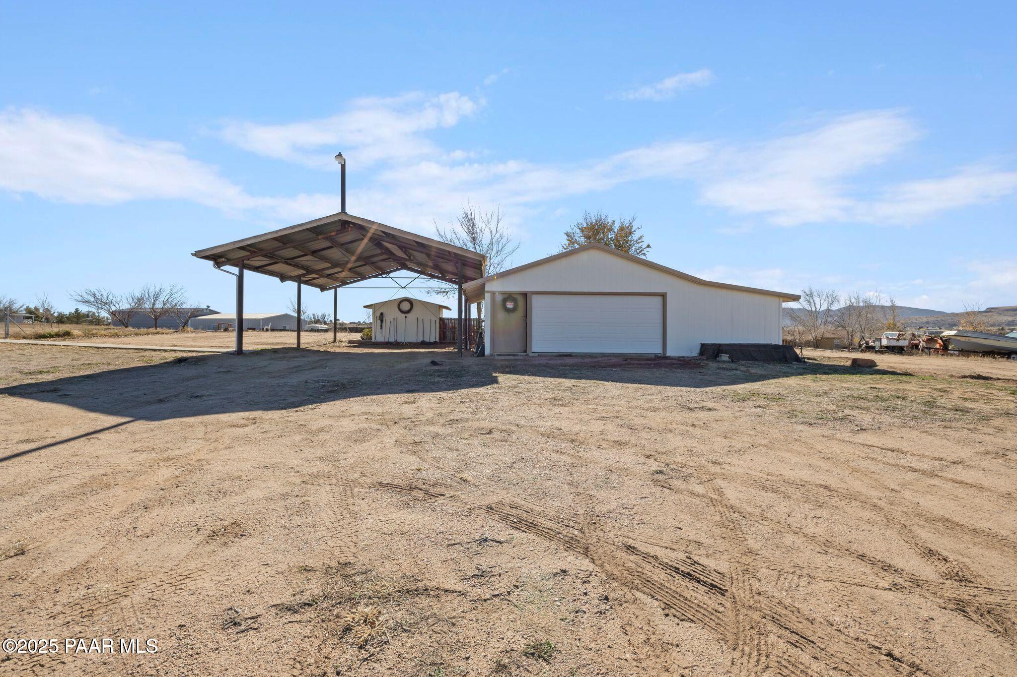 200 South Mountain View Road Chino Valley, AZ 86323 - Photo 37 of 49 039-Garage