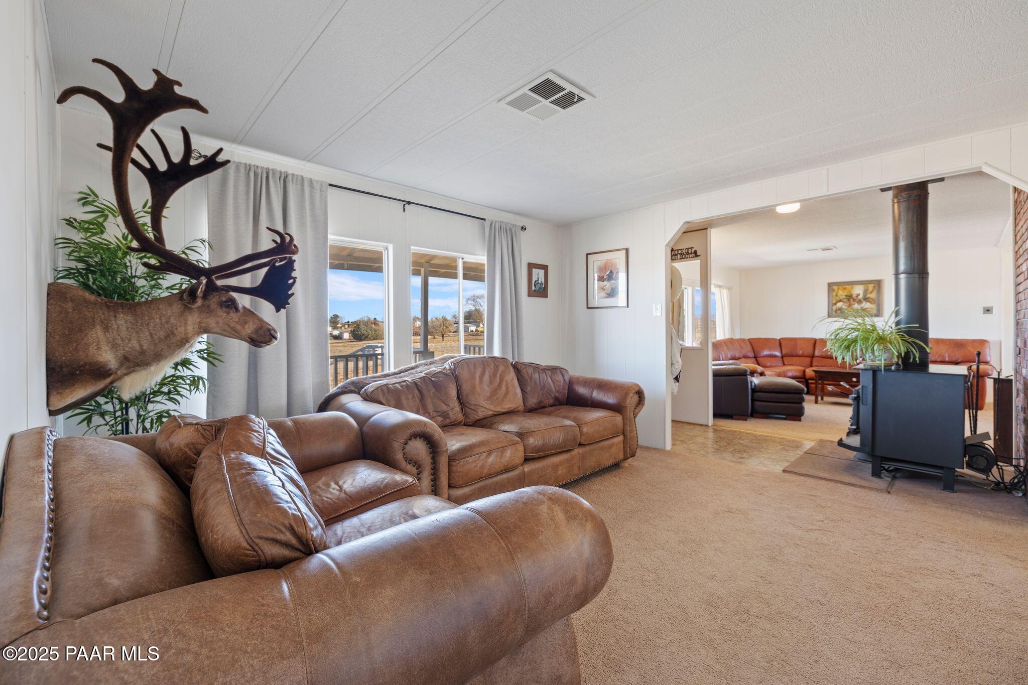 200 South Mountain View Road Chino Valley, AZ 86323 - Photo 9 of 49 008-Living Room